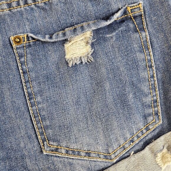 Forever 21 Denim Shorts Womens 27 Blue Distressed Stretch Cuffed - Picture 3 of 9